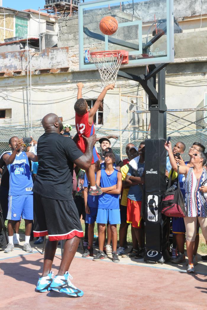 Shaq: un gigante a L’ Avana