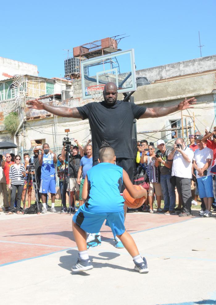 Shaq: un gigante a L’ Avana
