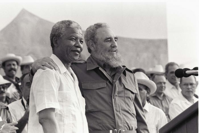 Fidel e Nelson Mandela il 26 di luglio del 1991 a Matanzas. 